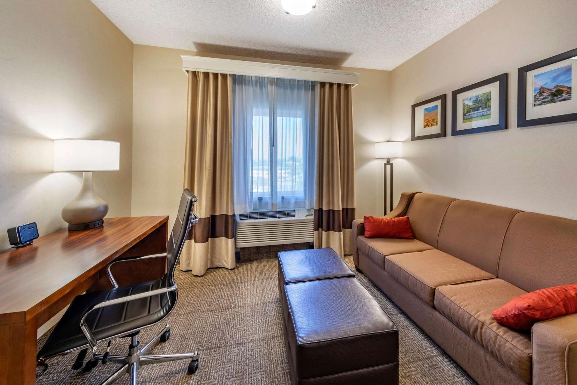 Comfort Suites Near Six Flags Magic Mountain Stevenson Ranch Ngoại thất bức ảnh